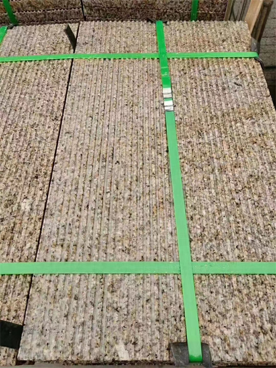 山東黃銹石生產廠